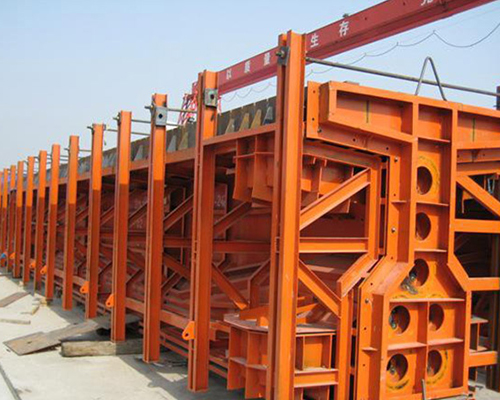交城联宇钢模板公司简述，桥梁钢模板的厚度怎么控制？